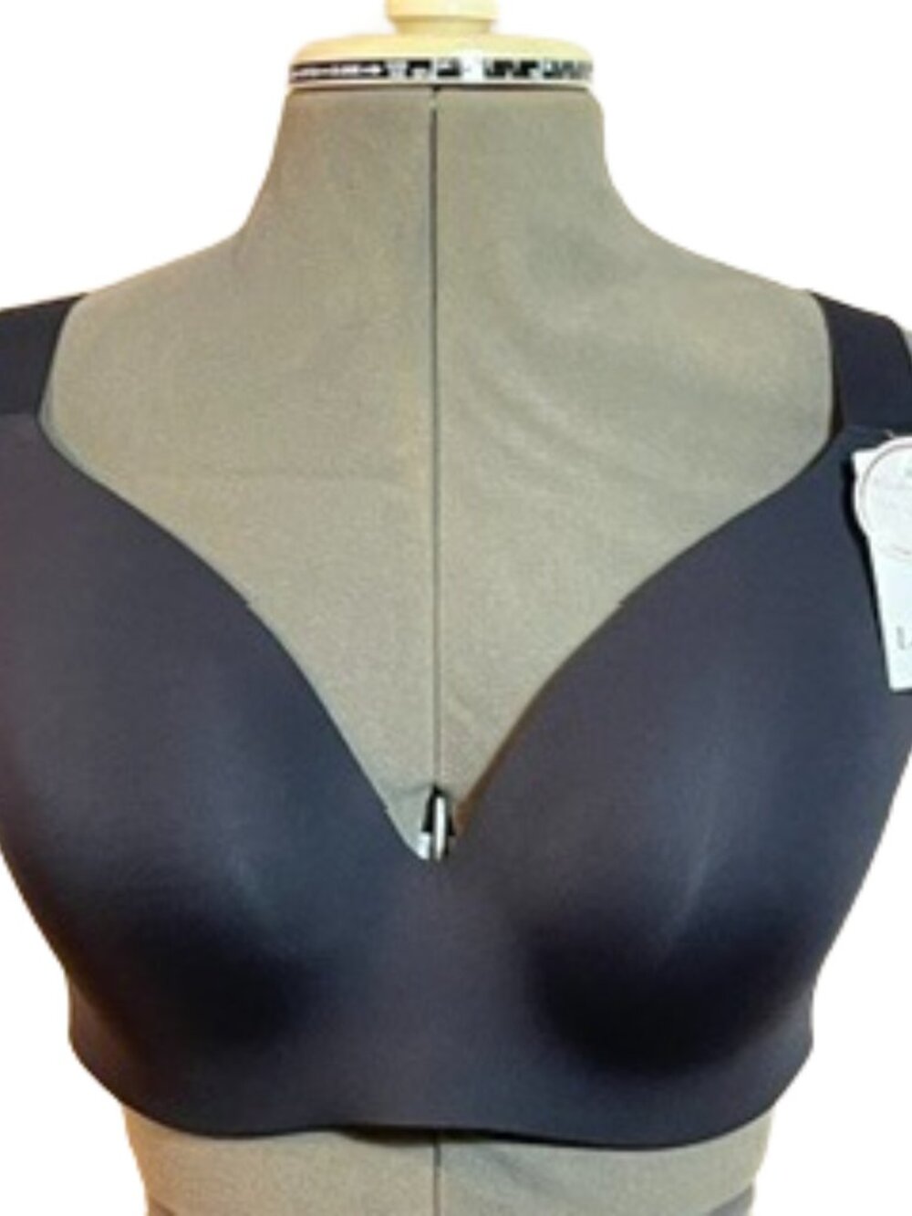 Le MYSTERE Black Wireless Seamless T-Shirt Bra 38DD/E Bra NWT